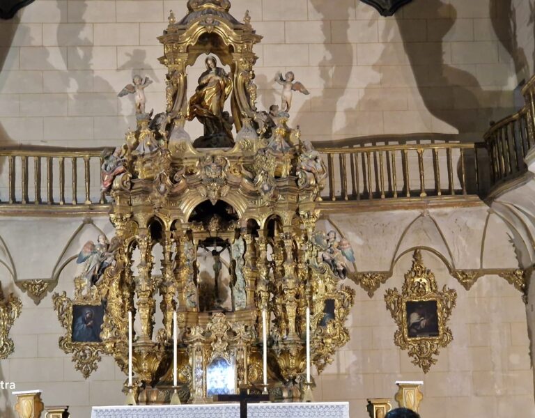 Inauguración de la Iglesia de Santiago. Nuevo escenario cofrade granadino.